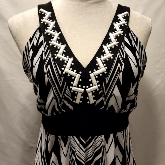 Style & Co - Picture 2 of 7